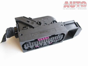 Wtyczka do układu ABS ESP 1J0973042A 1928404580 1928403931 /  1J0 9 73 042 A 1 928 404 580 1 928 403 931