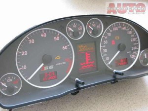 Licznik zegar VDO Audi A6 S6 TDI  4B0920933Q
