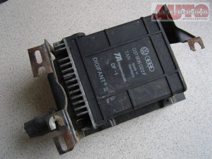 Sterownik VW Golf Jetta 1.8 Digifant 037906022F / 037 906 022 F