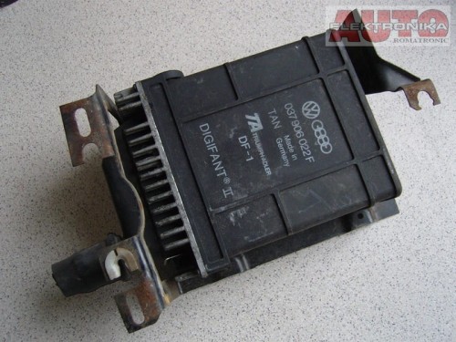 037906022F  037 906 022 F 