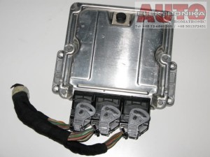 Sterownik silnika Renault Scenic 1.9 DCI 0281010483 HOM8200039569 8200127078