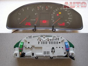 Licznik zegar Jaeger Audi A4 benz 99r- 8D0920900K / 8D0 920 900 K 