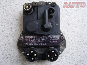 Moduł zapłonu Sterownik Mercedes W201 2.3  0227400574 0055453032 / 0 227 400 574 , 005 545 30 32 