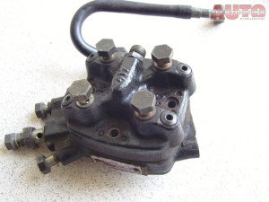 Rozdzielacz wtrysk paliwa Audi VW 1.7/1.8  0438100116 / 0 438 100 116